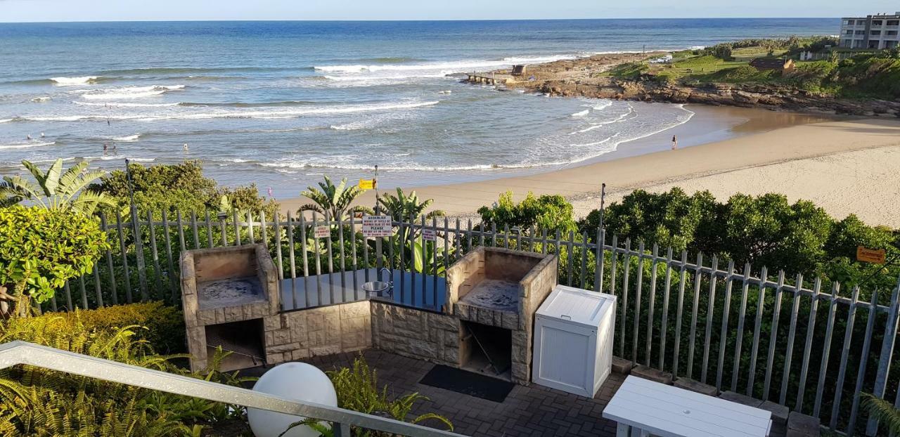 Aride 4 Awesome View Of Uvongo Main Swimming Beach From Communal Braai Area Margate Bagian luar foto